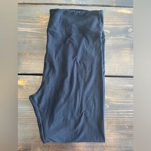 TC2 BLACK LuLaRoe leggings